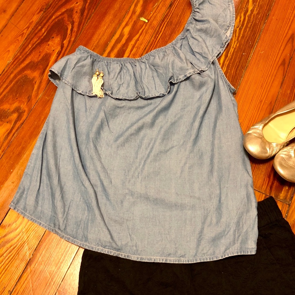 Old Navy Chambray Style Top - Picture 3 of 12